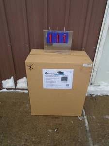 Mr. Heater 20000 btu natural gas heater. Like new in box. As shown.