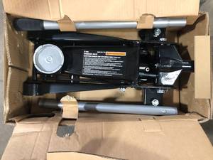 Husky 3-Ton Floor Garage Car Jack   Customer Returns See Pictures
