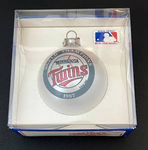 lot 178 image: Minnesota Twins Baseball 1987 World Series Champions Christmas Ornament