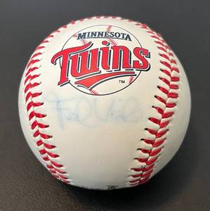 lot 211 image: Frank Viola Signed Minnesota Twins Rawlings Baseball