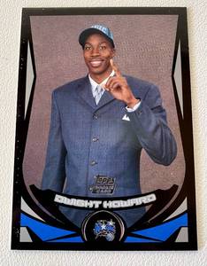 lot 22 image: Dwight Howard RC 500 2004 Topps #221, numbered 435500, Rookie Basketball Card