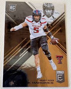 lot 54A image: Patrick Mahomes RC 2017 Donruss Elite Collegiate #145 Rookie Football Card