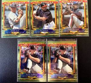 lot 90 image: 1994 Topps Finest 5 Card Star Lot - Pedro Martinez, Bo Jackson, Frank Viola, (2) Trevor Hoffman Baseball Cards