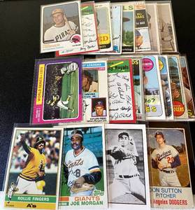 lot 109 image: Vintage Baseball 20 Card Lot - 1957-1982 Topps with Stars