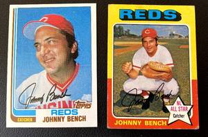 lot 180A image: Johnny Bench 1975 Topps #260 and 1982 #400 Vintage Baseball Cards