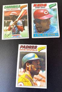 lot 182A image: 1977 Topps 3 Star Card Lot - #70 Johnny Bench, #355 Lou Brock and #390 Dave Winfield Vintage Baseball Cards