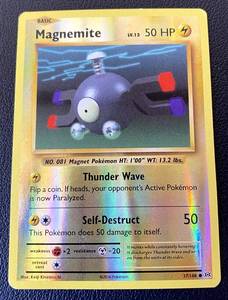 lot 54B image: Magnemite Holo Pokemon Card 37108