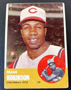 lot 94B image: 1963 Topps Frank Robinson #94B Vintage Baseball Card