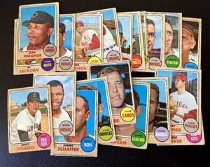lot 104B image: 1968 Topps 20 Card Vintage Baseball Lot