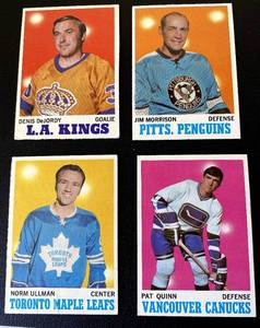 lot 108B image: 1970 Topps Hockey 4 Card Vintage Lot
