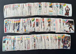 lot 36D image: (310) 1978-79 Topps Hockey Vintage Card Lot - wstars - Nice Cards