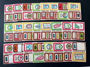 lot 41D image: (24) 1978-79 Topps Hockey Stickers Vintage Lot - Nice cards
