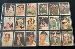 lot 21D image: 1957 Topps (18) Card Vintage Baseball Lot