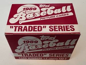 lot 40B image: 1989 Topps Traded Baseball Complete Set - Ken Griffey JR RC