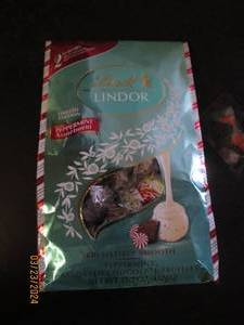 15.2 oz bag of lindts lindor pepermint assortment best buy date of 42024
