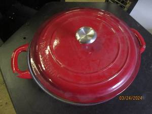tramonitina backing dish with cover paint missing on handles