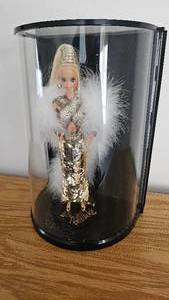 lot LBR204 image: Bob Mackie Barbie