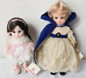 lot LBR220 image: A Royal Doll - Royal House Little Princess & Ballerina Dolls