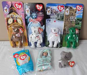 lot KIT40 image: McDonalds Beanie Babies and Happy Meal Dolls - Ronald McDonald House Full Set Bears