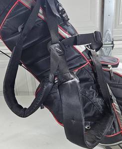 lot GAR05 image: Orlimar Golf Bag and Right Handed Golf Clubs and accessories