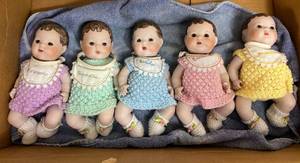lot LBR216 image: 5 Dionne Quints Dolls -Opal Kurz 1981