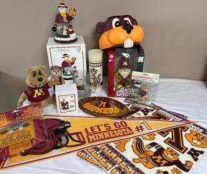 lot KIT02 image: MN Golden Gophers Bundle