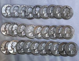 lot COIN43 image: 1957 Silver Quarters - Total 28 - 90% Silver