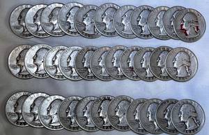 lot COIN52 image: 1944 Silver Quarter - Total 33- 90% Silver