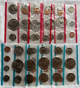 lot COIN56 image: 1973 Uncirculated Coin Sets - 65 coins total - 5 sets