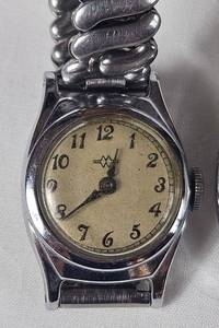 lot JEWEL07 image: 6 Vintage Womens Watches