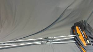 lot 7 image: 3 Pack FISKARS Fiskars 24 In. Poly Leaf Rake With 60 In. Aluminum Handle