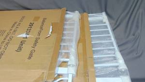 lot 102 image: 2 Pack Mixed lot Easy Walk-thru Safety Gate for Doorways and Stairways