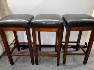 lot 25 image: Set of 3 Faux Leather Bar Stools