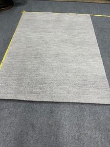 lot 774 image: Shag Area Throw Rug