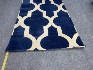 lot 781 image: Patterned Area Throw Rug