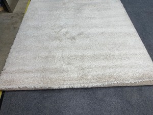 lot 793 image: ShagArea Throw Rug
