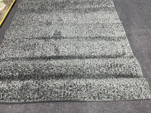 lot 800 image: Shag Area Throw Rug