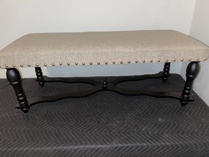 lot 822 image: Bed Bench