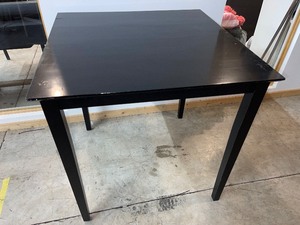 lot 838 image: Table
