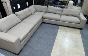 lot 842 image: Sectional Couch