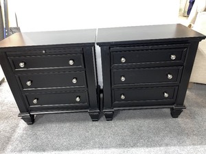lot 873 image: Two Night StandDressers
