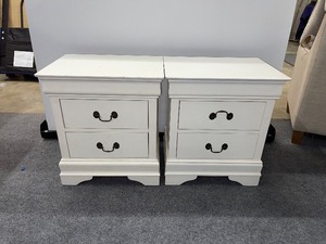 lot 878 image: Two Night Stands