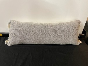 lot 309 image: Single Accent Pillow