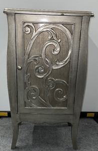 lot 918 image: Cabinet