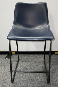 lot 923 image: Faux Leather Chair