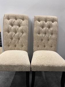 lot 915 image: Six Tufted Upholstered Dining Room Chairs