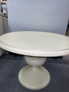 lot 986 image: Living Room Foyer Pedestal Wood Table