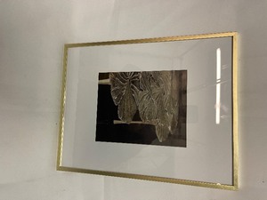 lot 446 image: Wall Decor - Metal Trees w Gold Frame