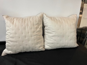 lot 144 image: Set of Accent Pillows