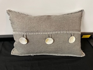 lot 154 image: Single Accent Pillow